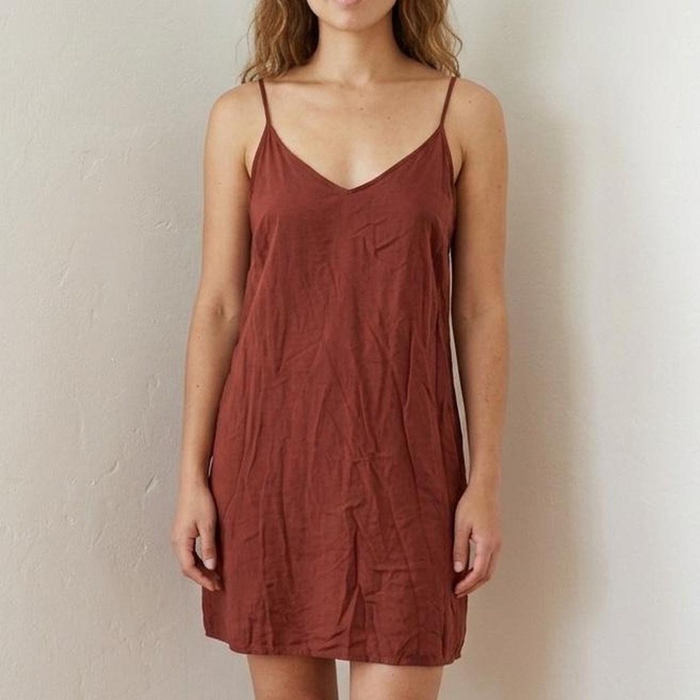 Forever 21 Rust V Neck Shift Mini Dress – M